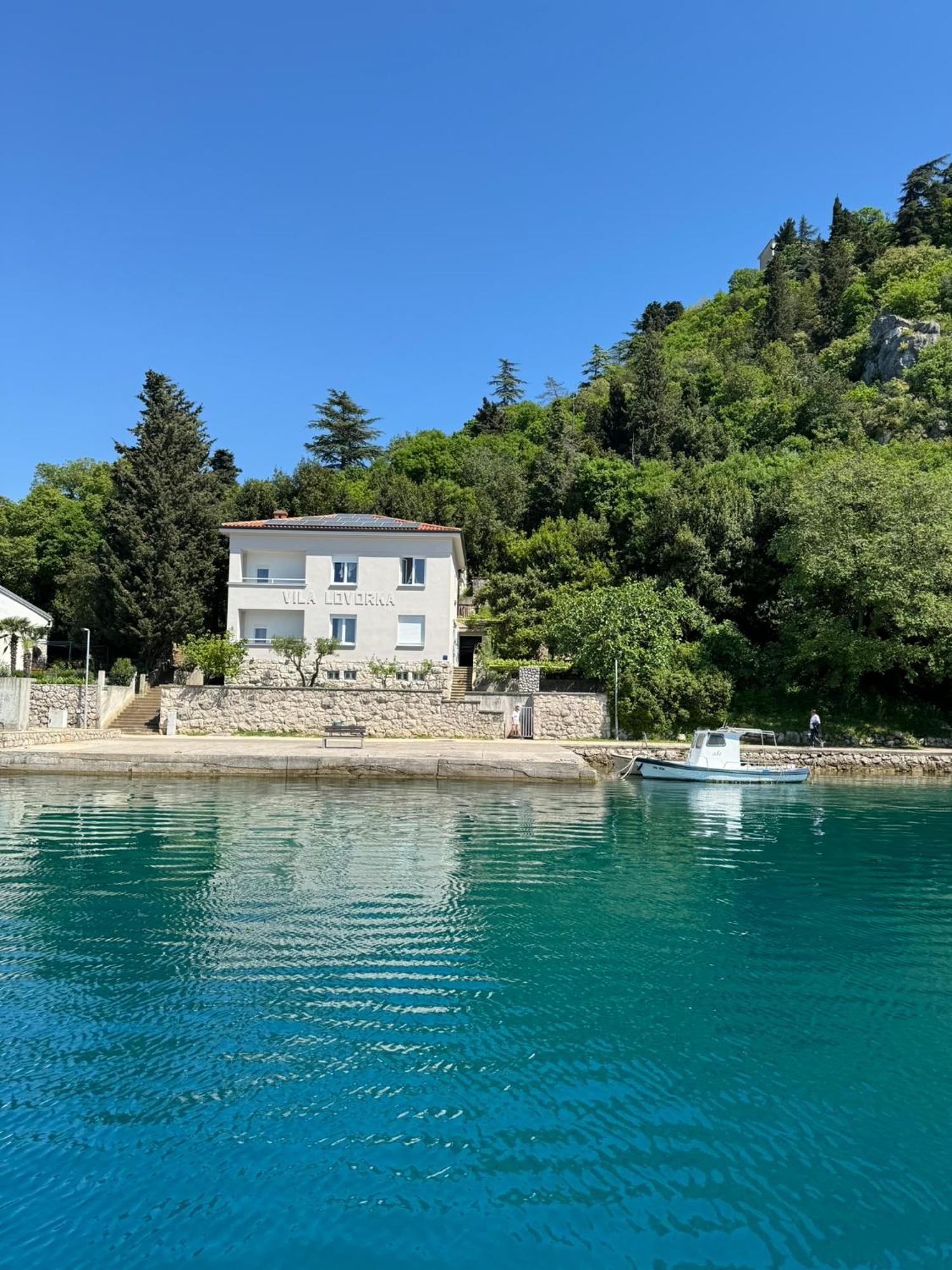 Villa Lovorka By Villa Eva Omišalj Eksteriør bilde